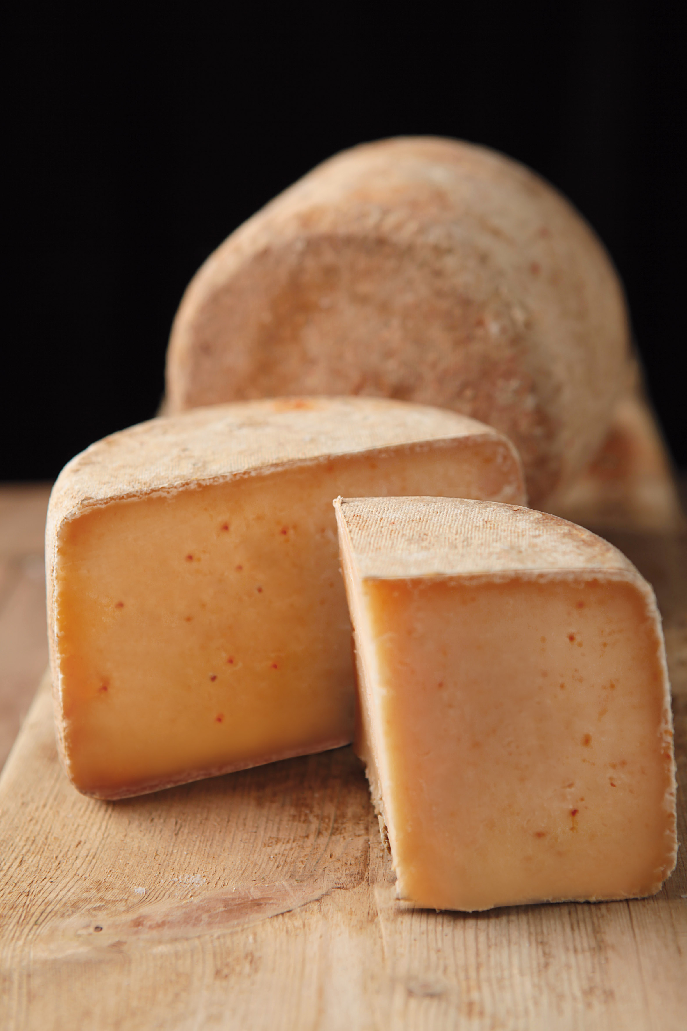 Counter sales and prepackaged cheeses